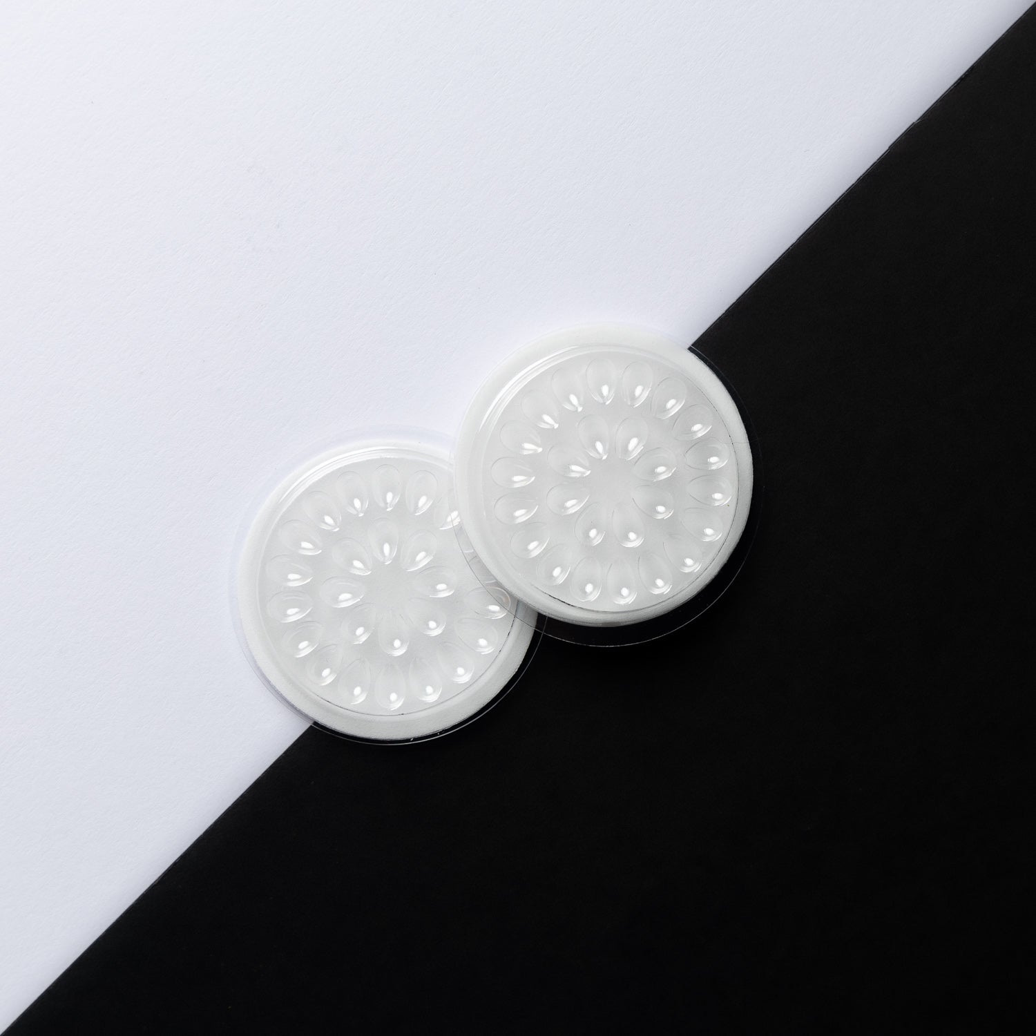 Eyelash glue dot pallet