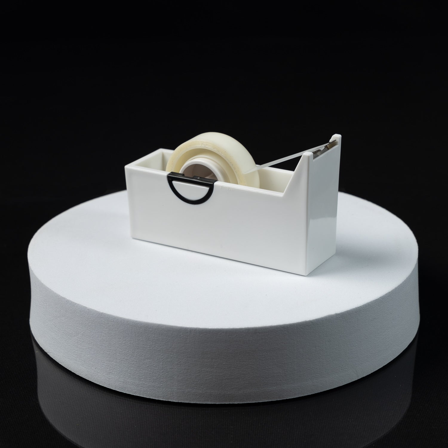 Lash tape dispenser